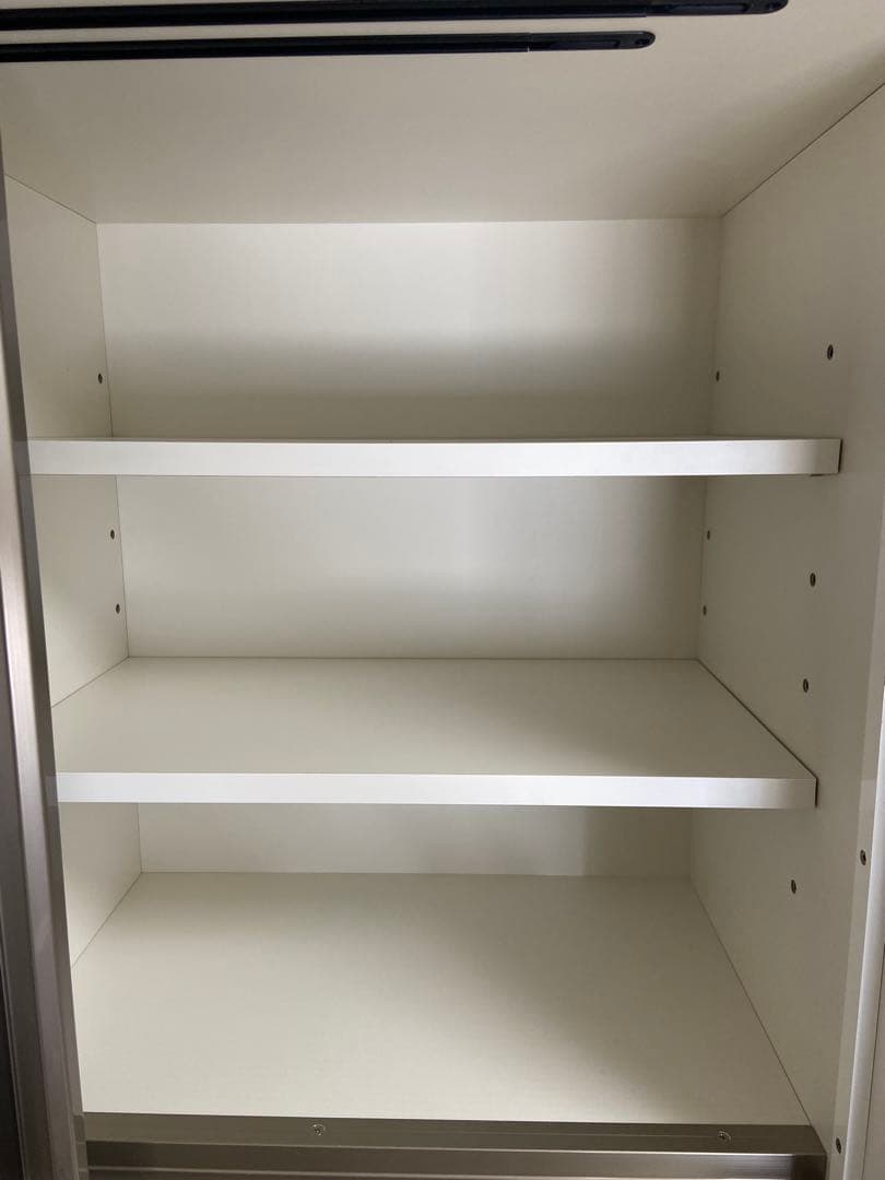 ニトリ／キッチンボードアルミナ2 100KBWH ￼￼スライド式扉 収納力抜群