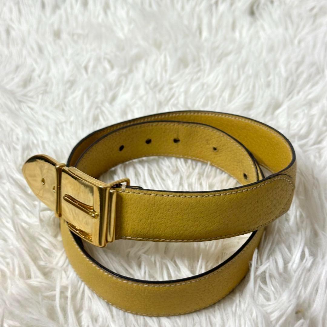 ⭐️極美品⭐️GUCCI ゴールドバックル　レザーベルト　希少デザイン