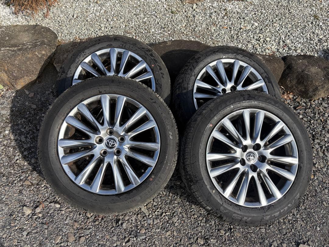 トヨタ純正ハリアー着用　ホイール4本セット235/55R18