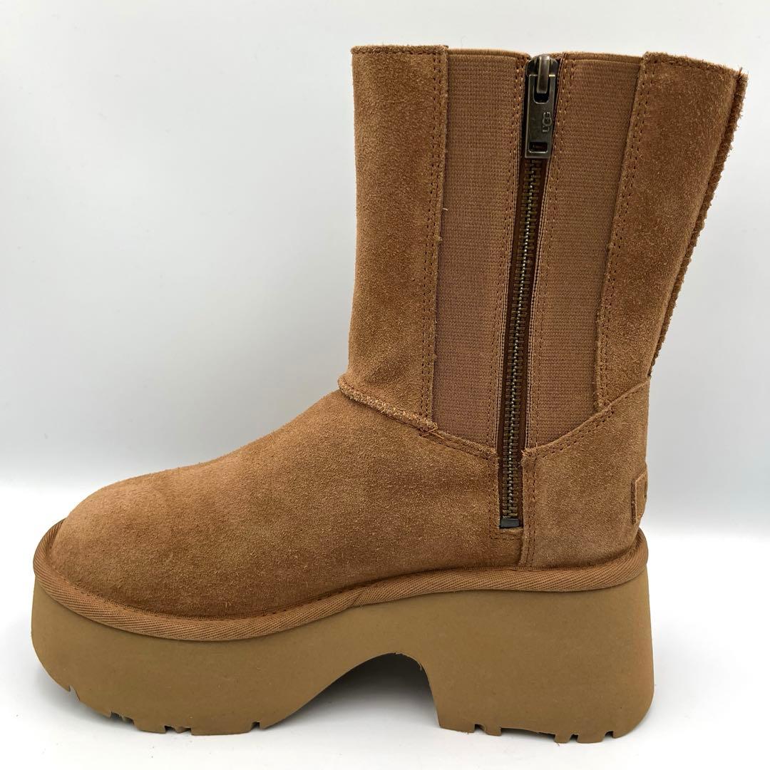 新品UGG Classic Twin Seam New Heights ブーツ