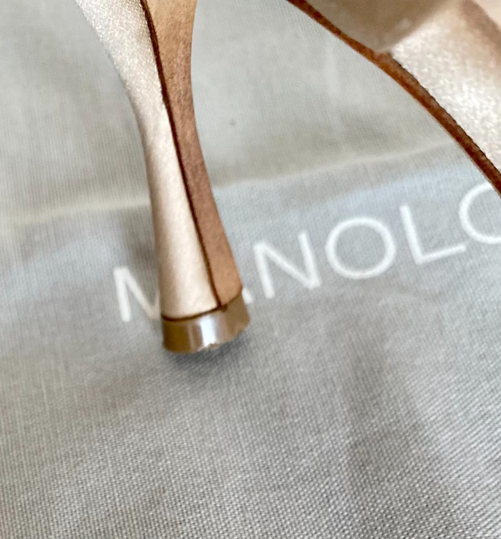 Manolo Blahnik ヌードベージュ サテン ビジューサンダル 35.5