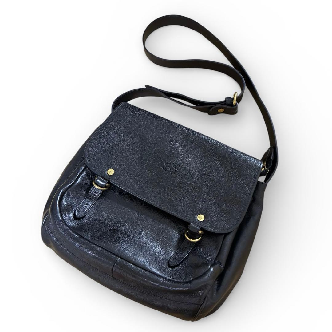 【でぐ様】　　イルビゾンテ 牛革ショルダーバッグ かぶせメッセンジャーバッグ