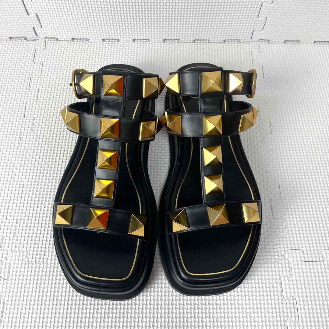 極美品　ヴァレンティノガラヴァーニ　サンダル　スタッズ　レザー　厚底　37サイズ