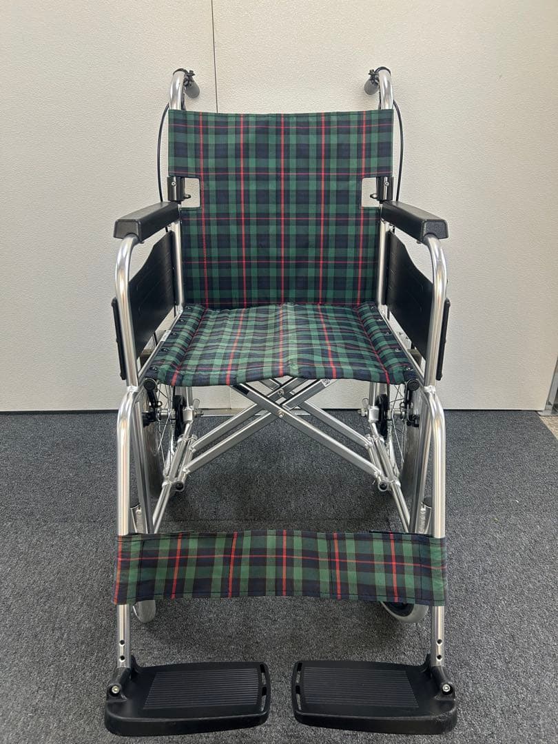 訳あり特価品　ミキ　介助式車椅子　【名称/型式】 エムワン MPC-46JD