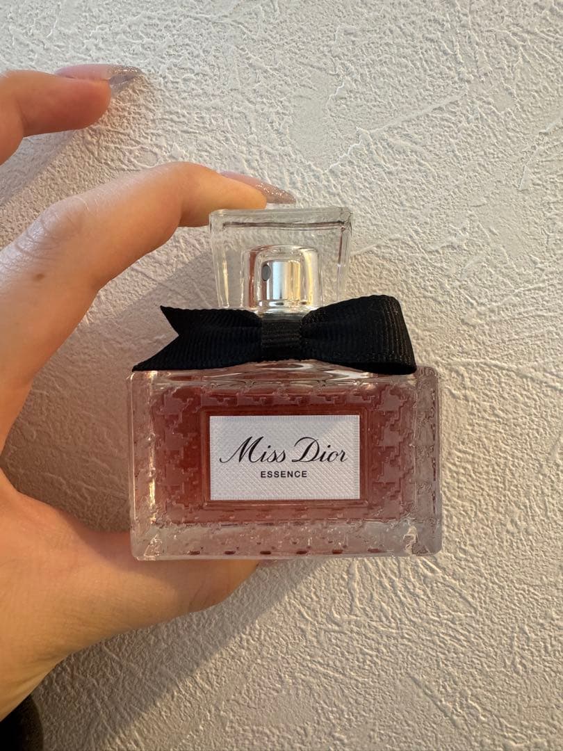 Miss Dior Essence(パルファン)