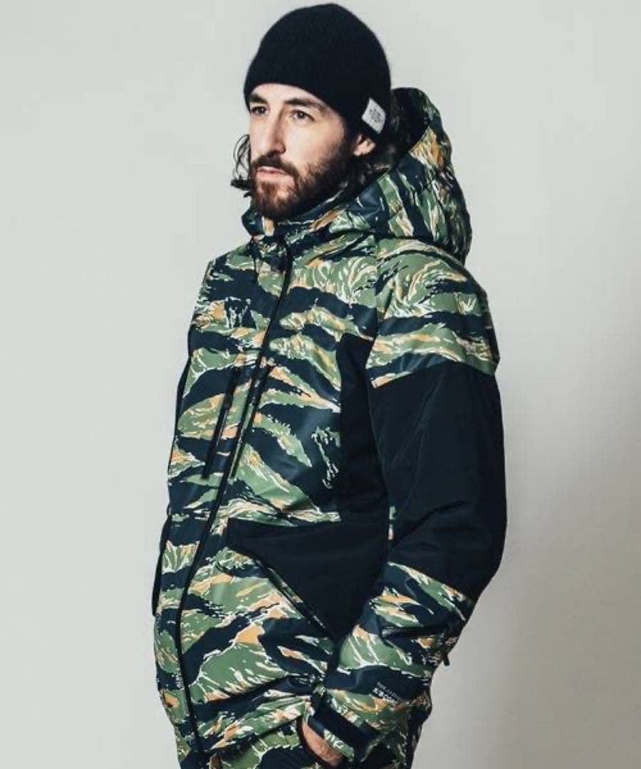 クライミー　カモフラージュ ナイロン ジャケットＬ