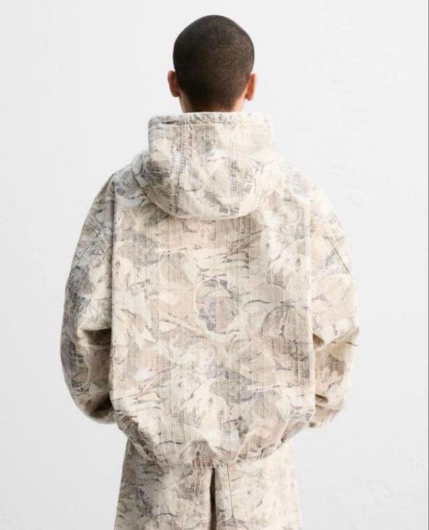 ZARA ザラ 抽象柄デニムジャケット L　完売品