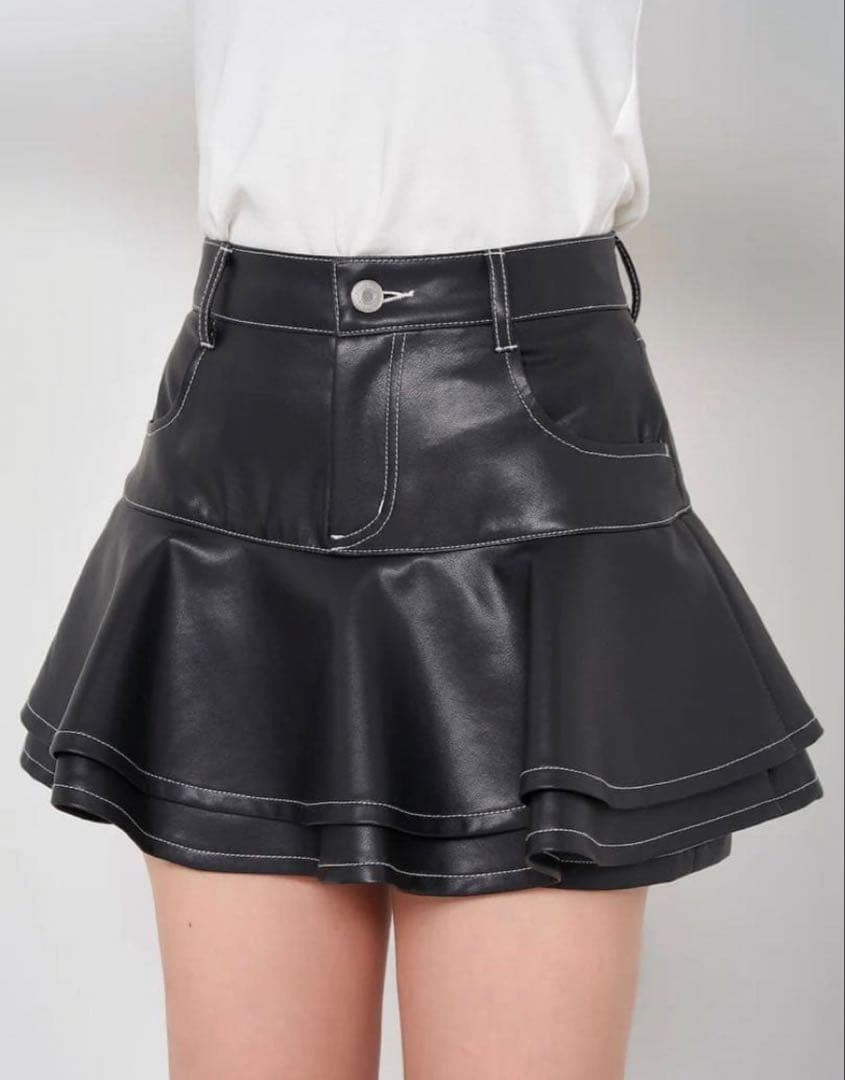 Darich フリルレザーショートパンツ　ブラック