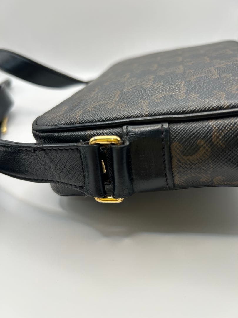 [美品]CELINE ショルダーバッグ ロゴ入り