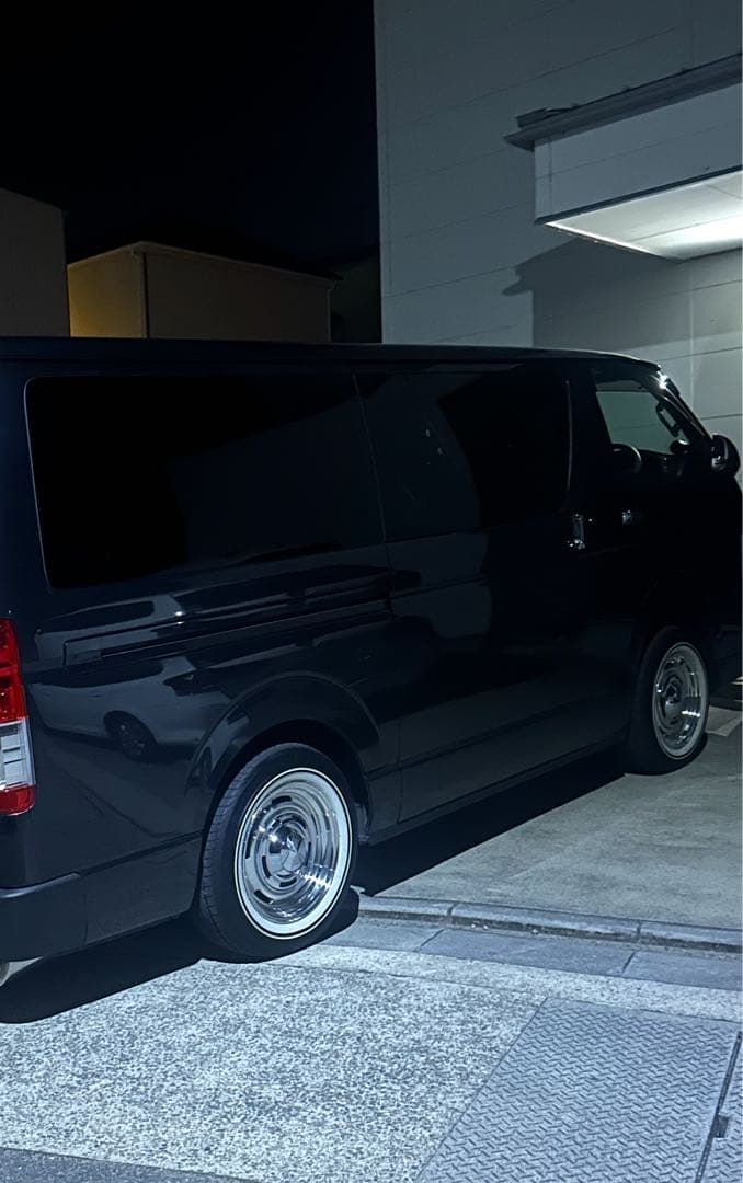 ハイエース　ホイール　16インチ　クリムソン　オーレンカウンター