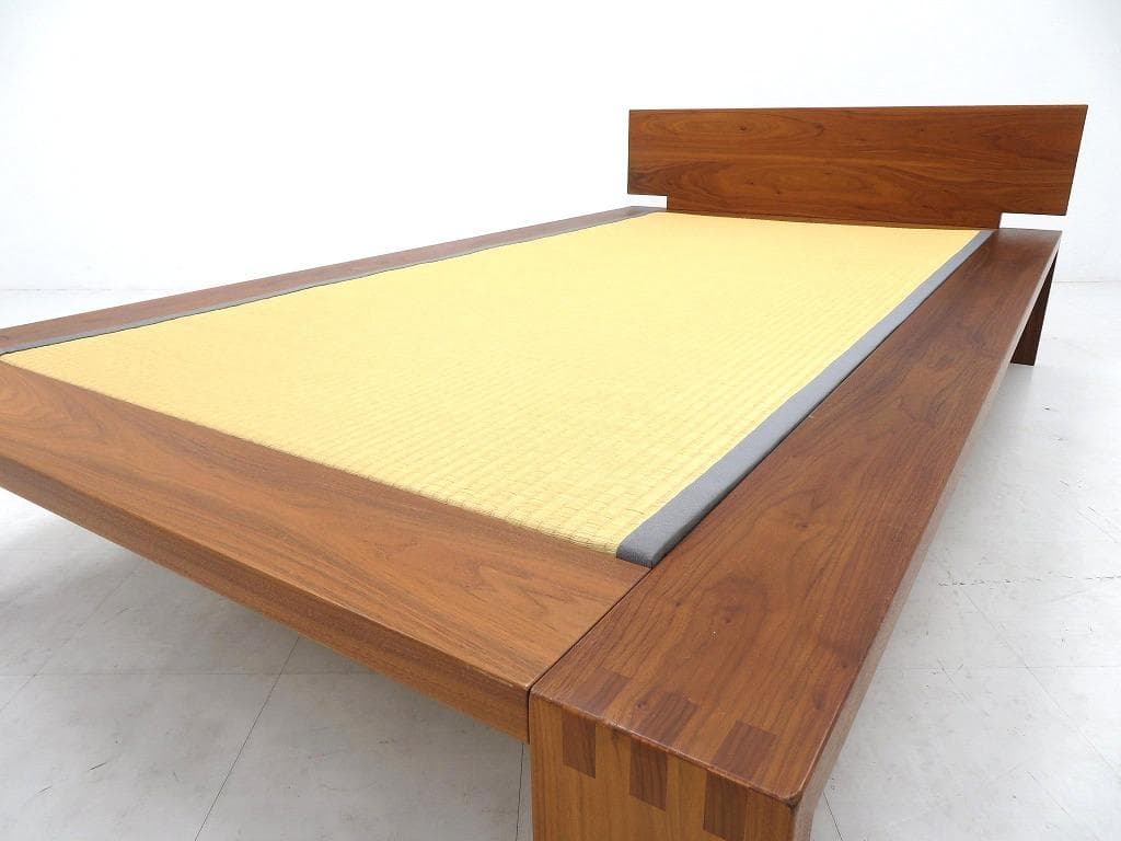 展示品　家具蔵　カグラ　ウォールナット　無垢材　タタミ　シングルベッド