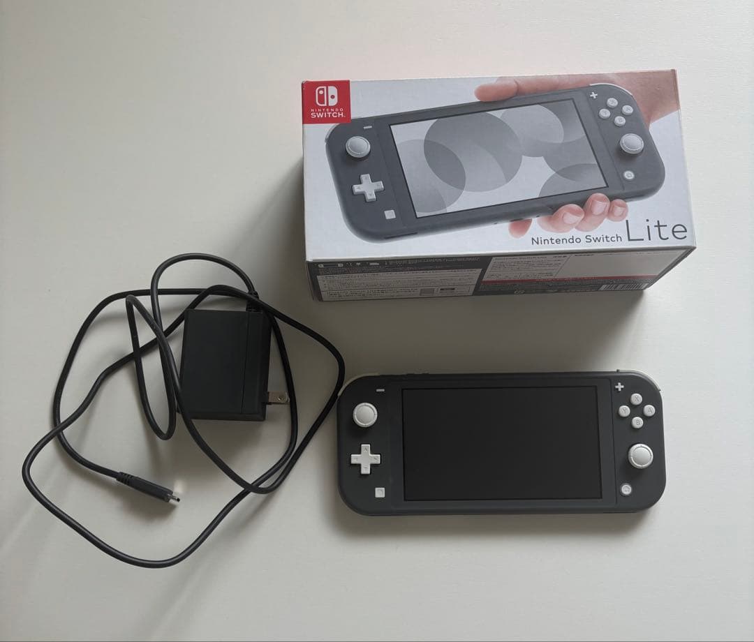 （専用)任天堂 SwitchLight グレー/箱不要割引あり！