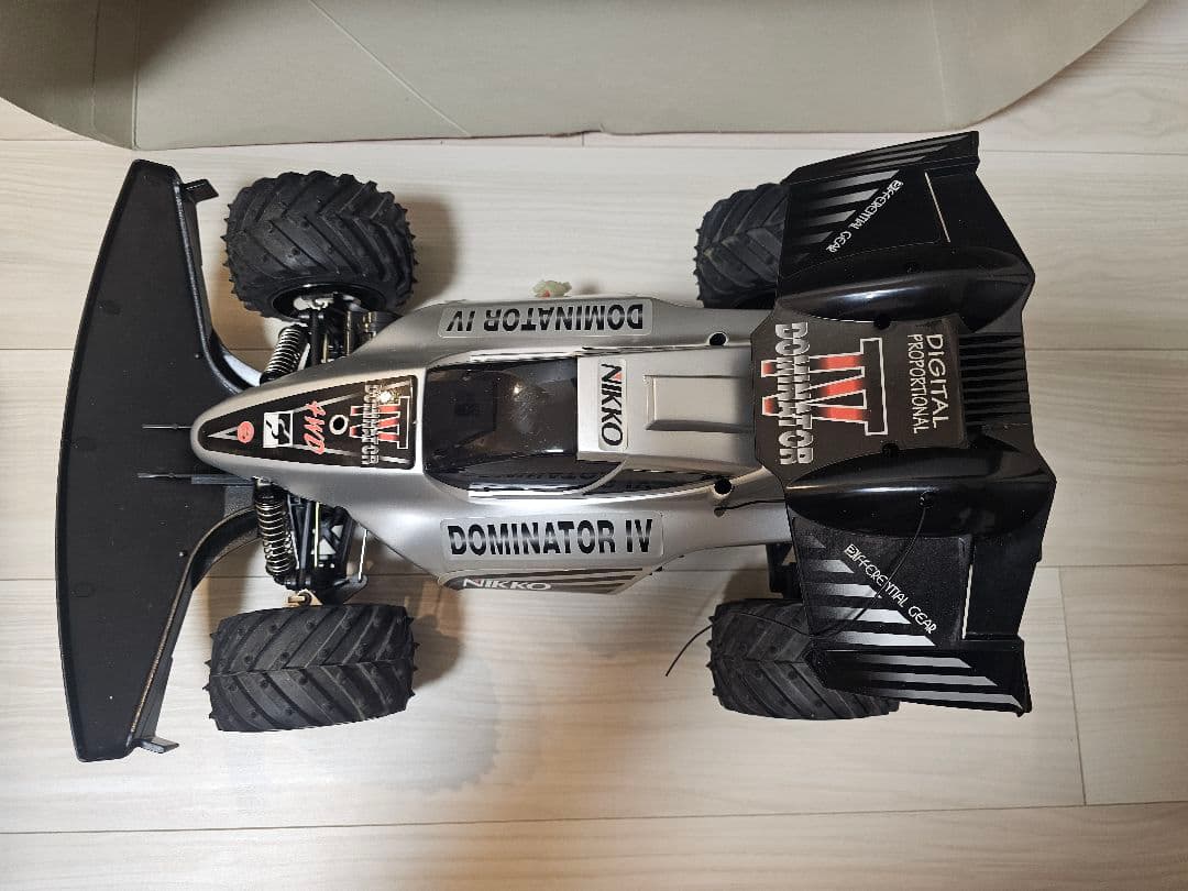 プ*様 NIKKO DOMINATOR 4 ラジオコントロールカー