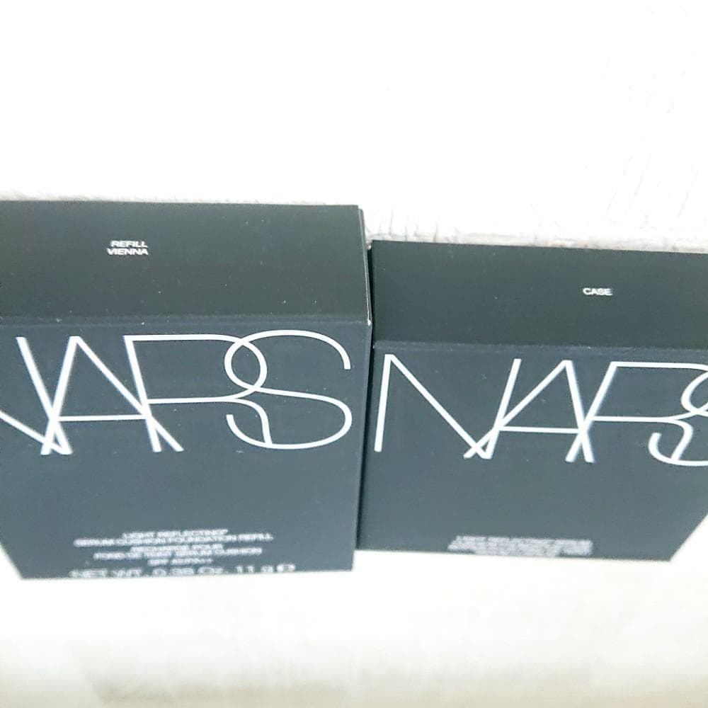 03794 NARS ライトリフレクティング セラムクッションファンデーション