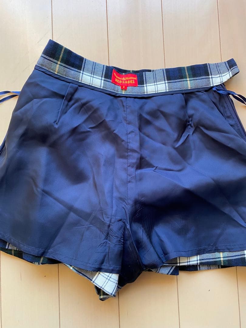 ヴィヴィアンウエストウッド　スカート① Vivienne Westwood