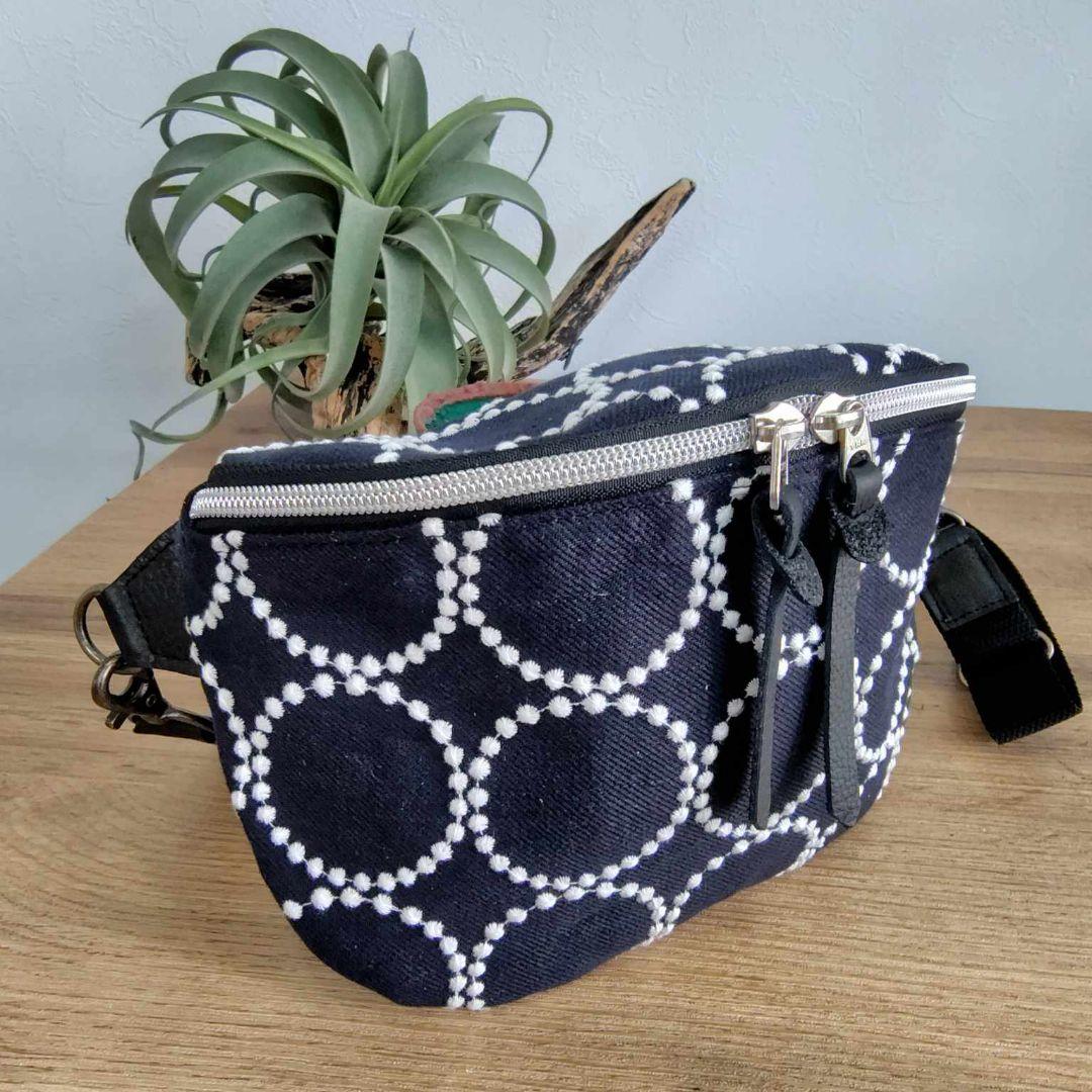 リ*ン様 ミナペルホネン/tambourine タンバリンネイビー×白/ボディー