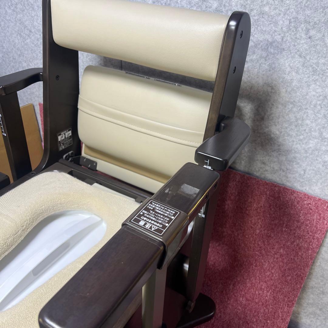 ［3481］Panasonic 家具調トイレ座楽 PN-L23707 ソフト便座