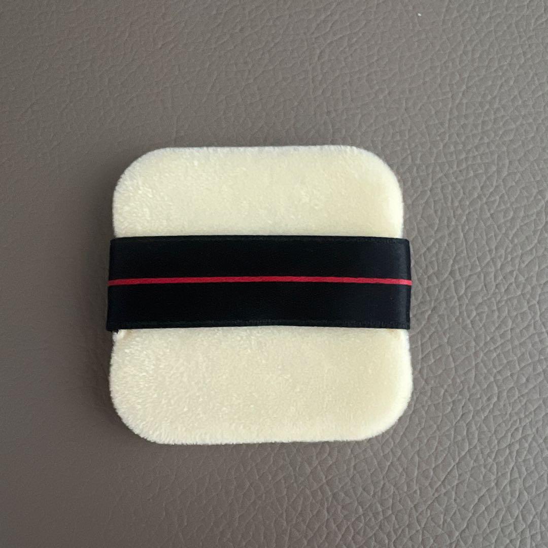 クレ・ド・ポー ボーテ プードルコンパクトサンシエルn