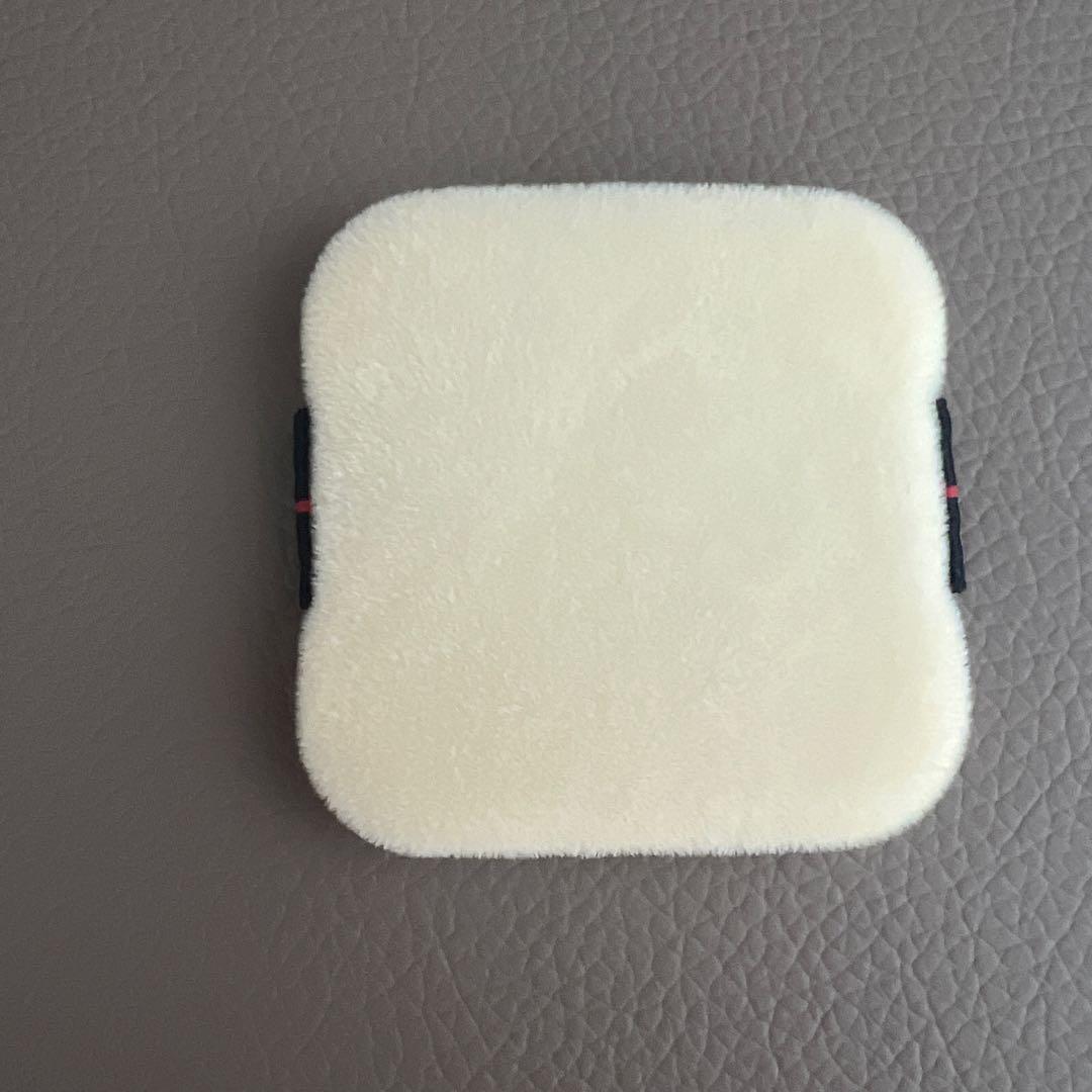 クレ・ド・ポー ボーテ プードルコンパクトサンシエルn