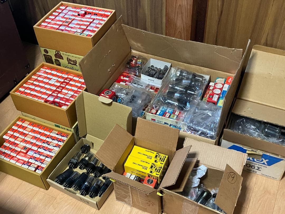 真空管　大量765本セット　フィリップス　シルバニア　RCA　ナショナル　東芝