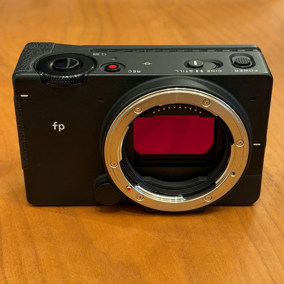 SIGMA fp ボディ 純正バッテリー2個付き