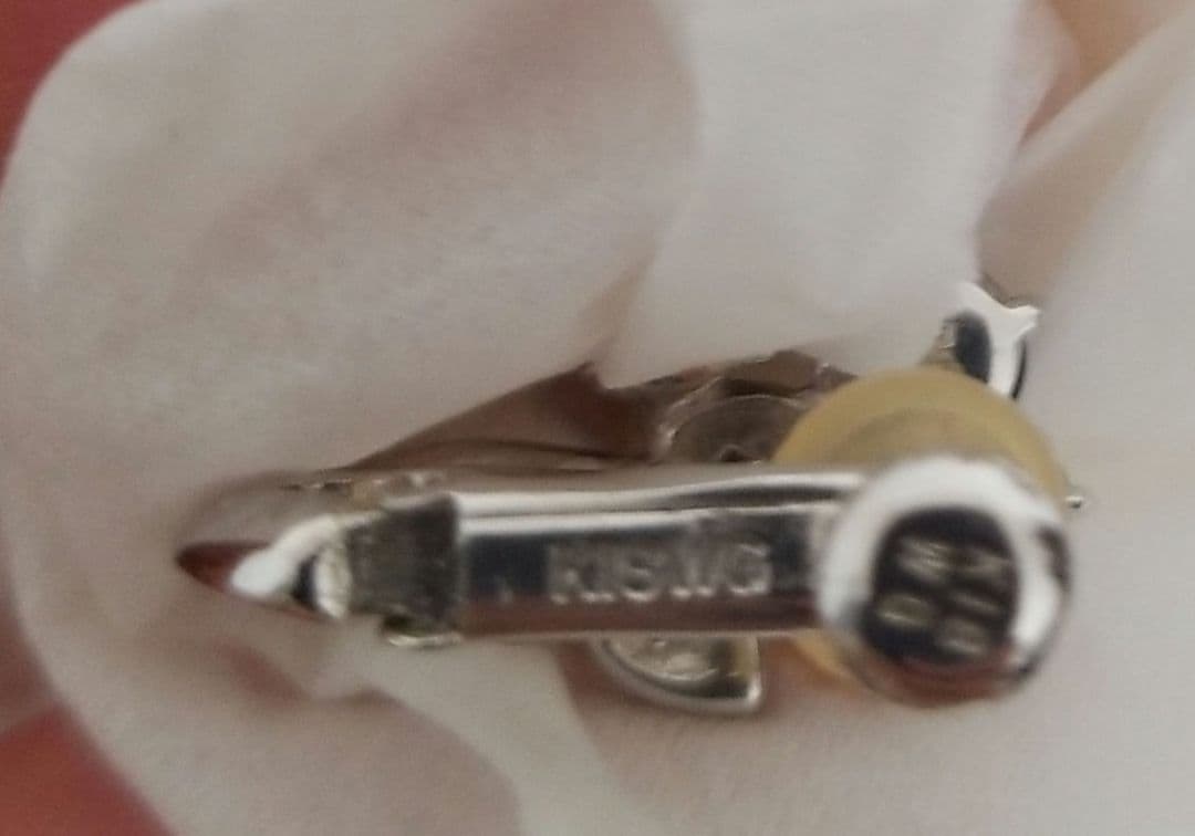 金K18WG 真珠と天然石とダイヤのブローチ・イヤリングセット