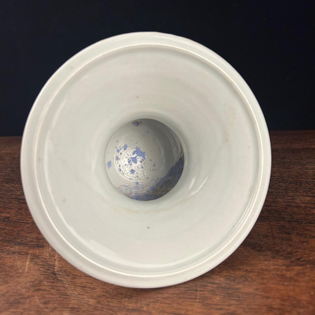 は*ま様 在銘 染付双耳盤口三足香炉 純銀刻火屋付