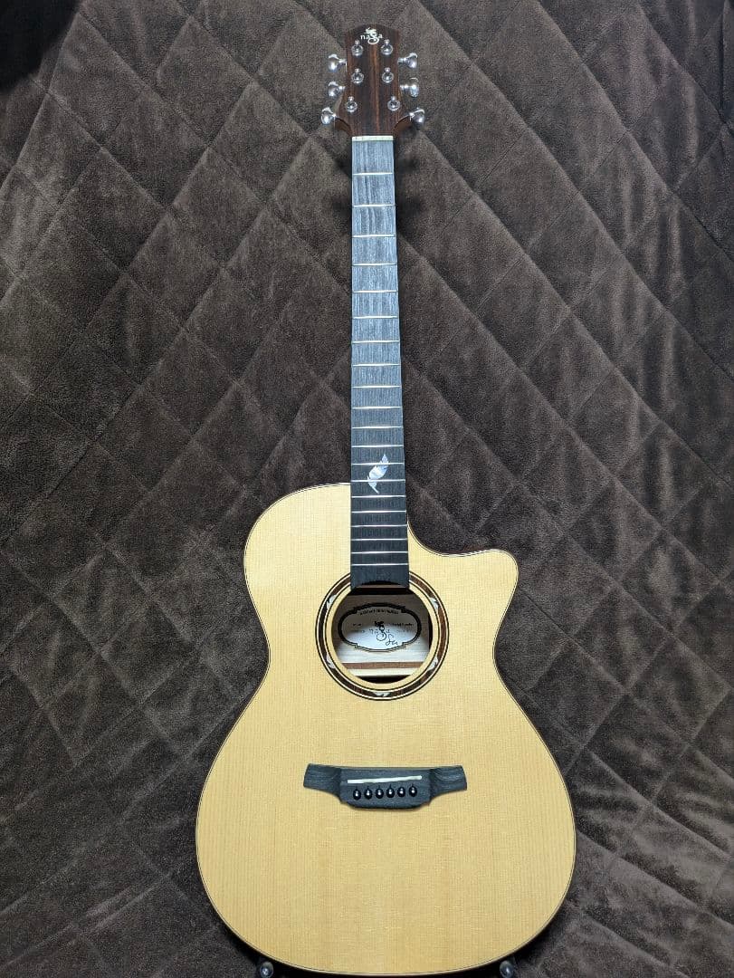 Naga Guitars　G-08OOC　値引き交渉します