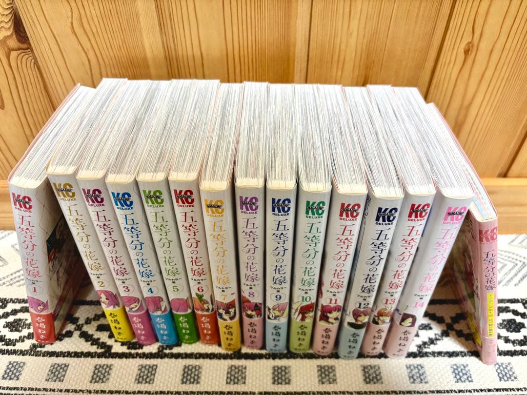 漫画 五等分の花嫁 フルカラー版全巻＋全巻収納box＋アニメ第1期公式設定資料集