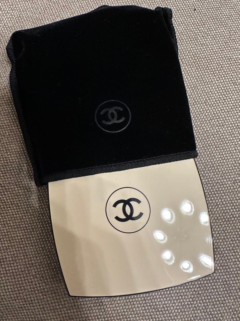 廃盤 入手困難 レ ベージュ パレット ルガール ライト CHANEL シャネル