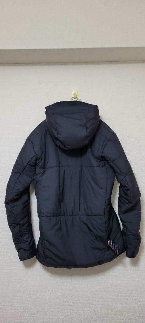 ARC'TERYX　ベータインサレーテッドジャケット　XS　ブラック