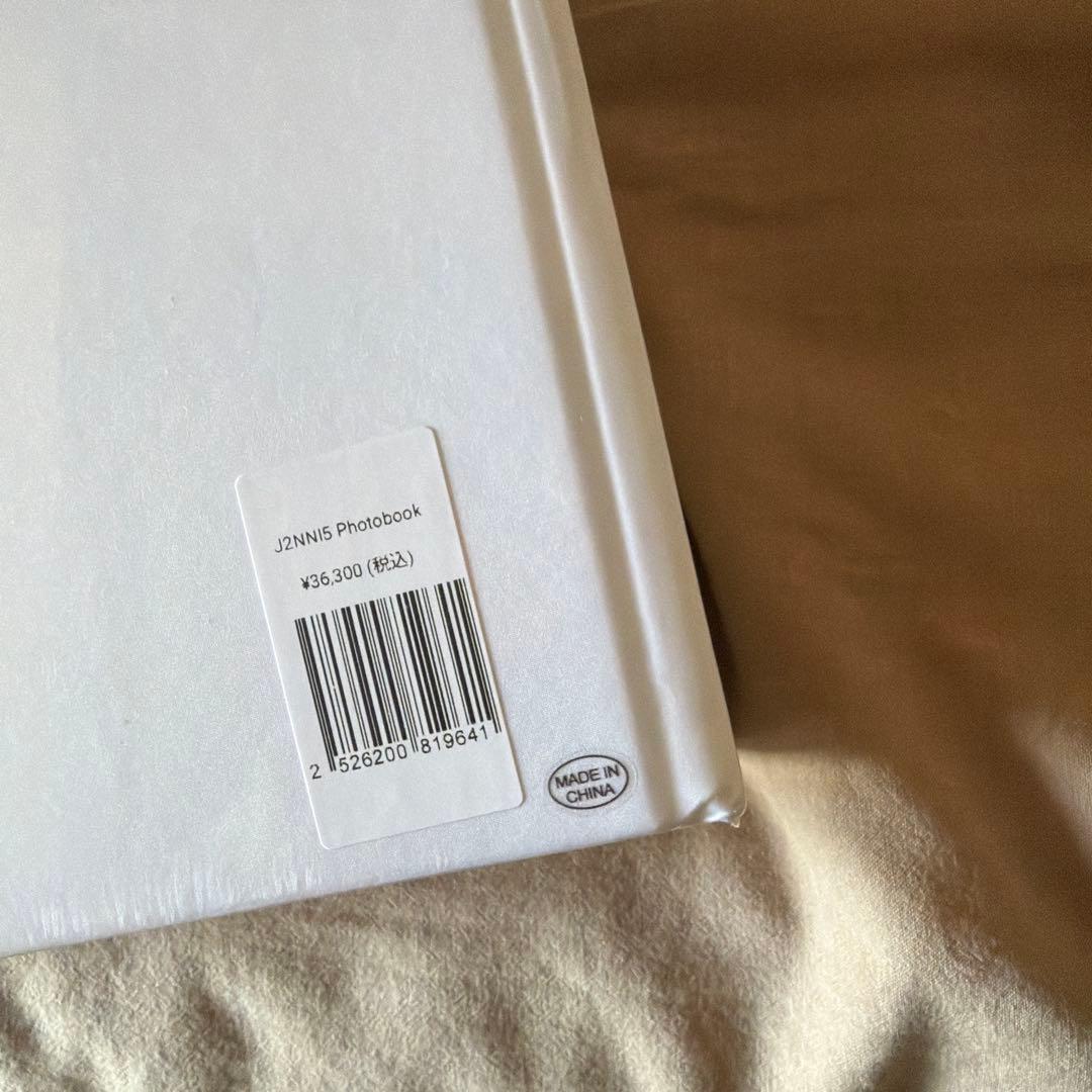 JENNIE J2NNI5 写真展 ジェニ 写真集フォトブック しおり付き 連番