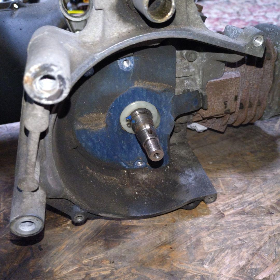 グランドアクシス100エンジン　SB06J