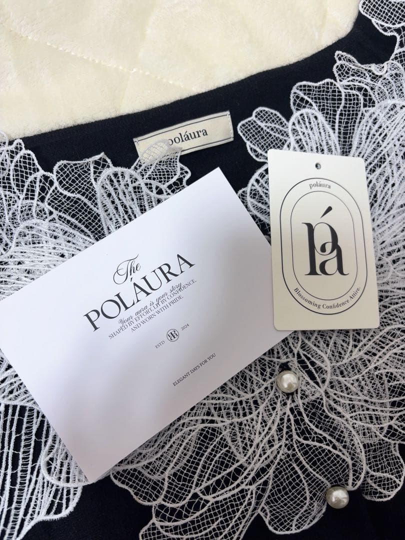 【poláura】ポローラ　 レースフリルカーディガン　ブラック