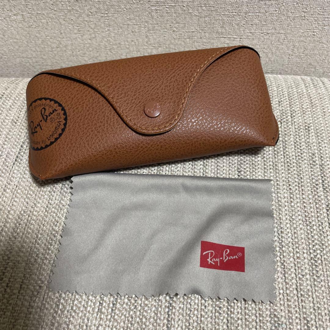 キートン様　RayBan LEONARD RB2193-F グレー