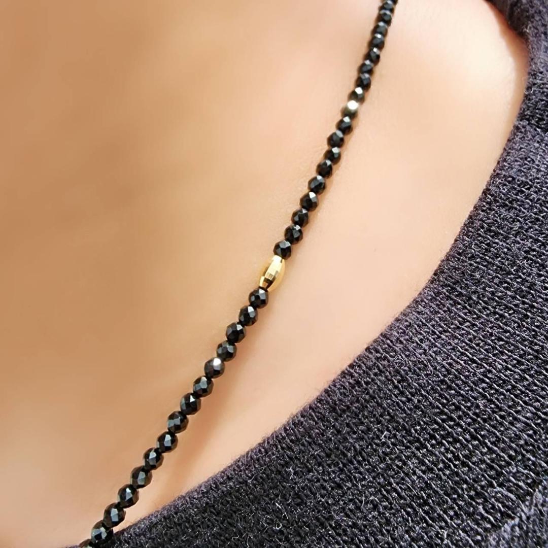 【K18ゴールド×テラヘルツ×ブラックスピネル】魅力と健康を引き寄せるネックレス