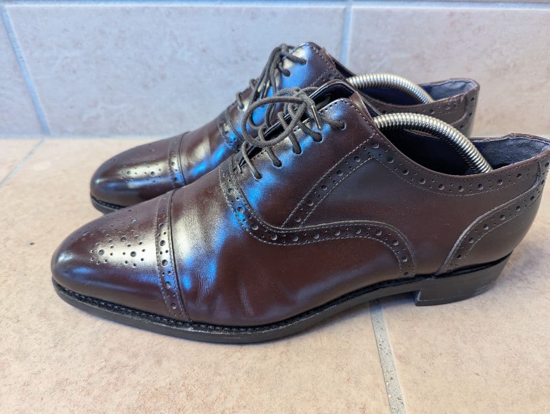 マドラス　ダークブラウン ウィングチップ ドレスシューズ