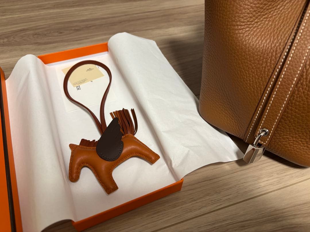 お値下げ⭐︎2025新品未使用⭐︎エルメス　ペガサスチャームPM