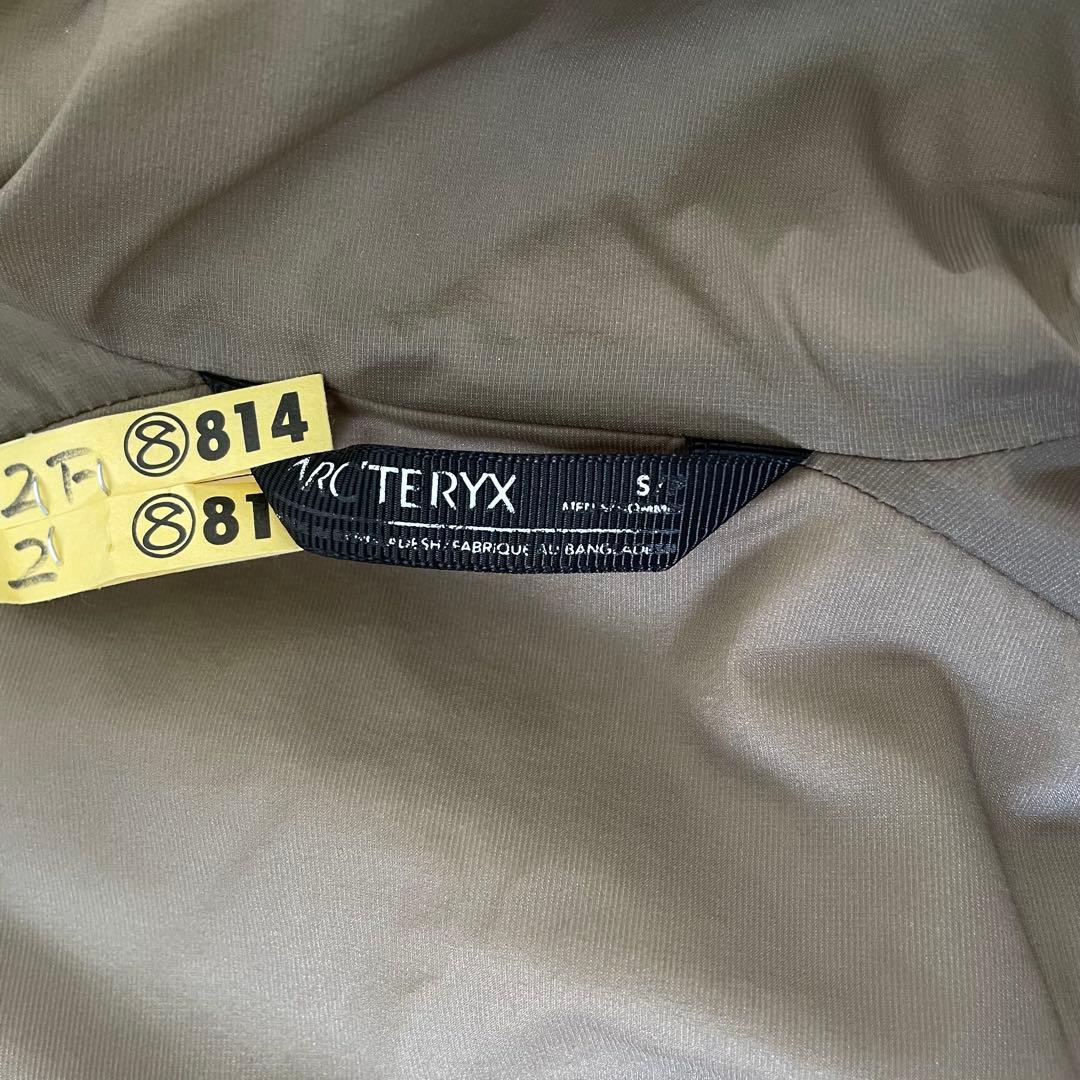 希少カラーARC'TERYX アトモフーディーベージュS