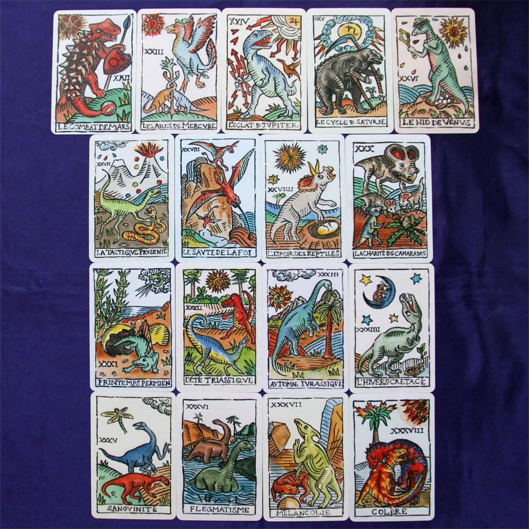 【正規品タロットカード】超貴重デッキ✨入手困難品✨マルセイユ版初の恐竜タロット