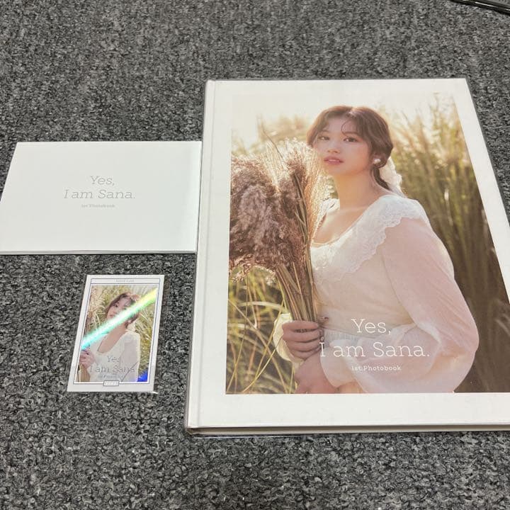 TWICE 写真集　I am SANA