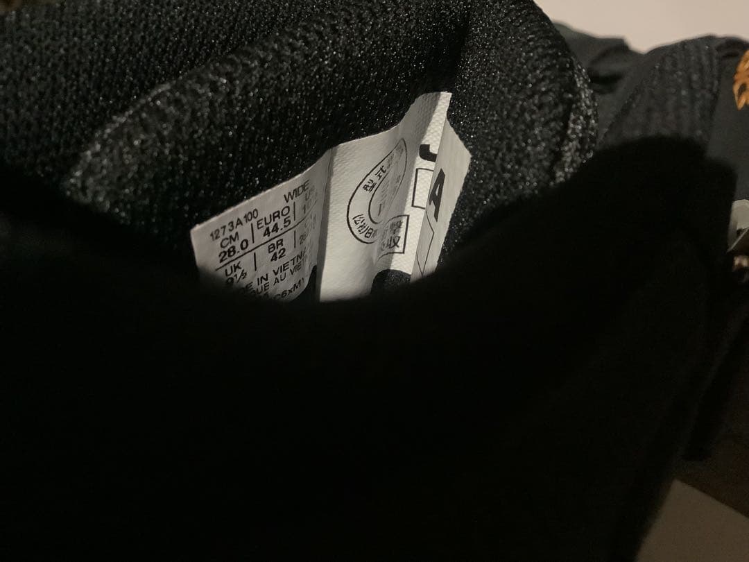 アシックス　CP216 28cm グラファイトグレー　TOUGH 3E相当