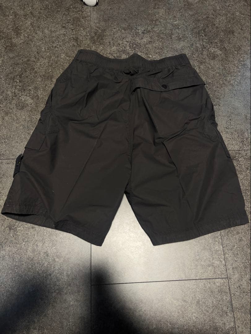 ストーンアイランド　ショートパンツ