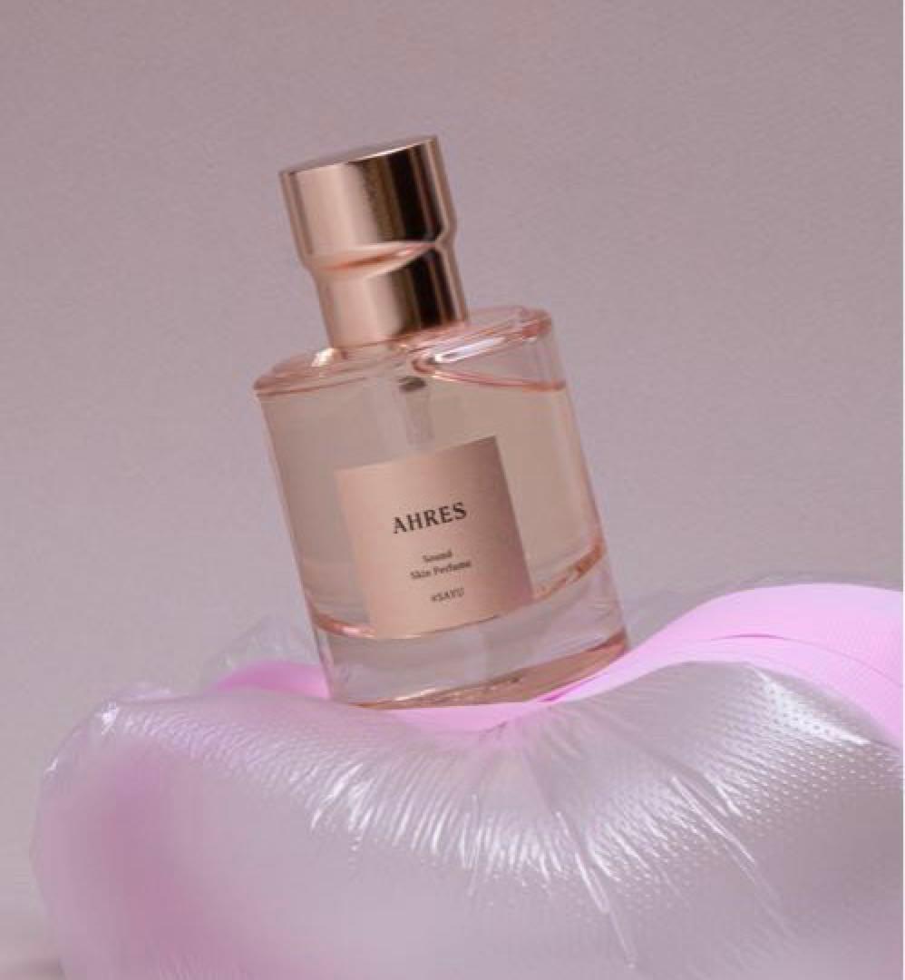 AHRES 香水　sayu