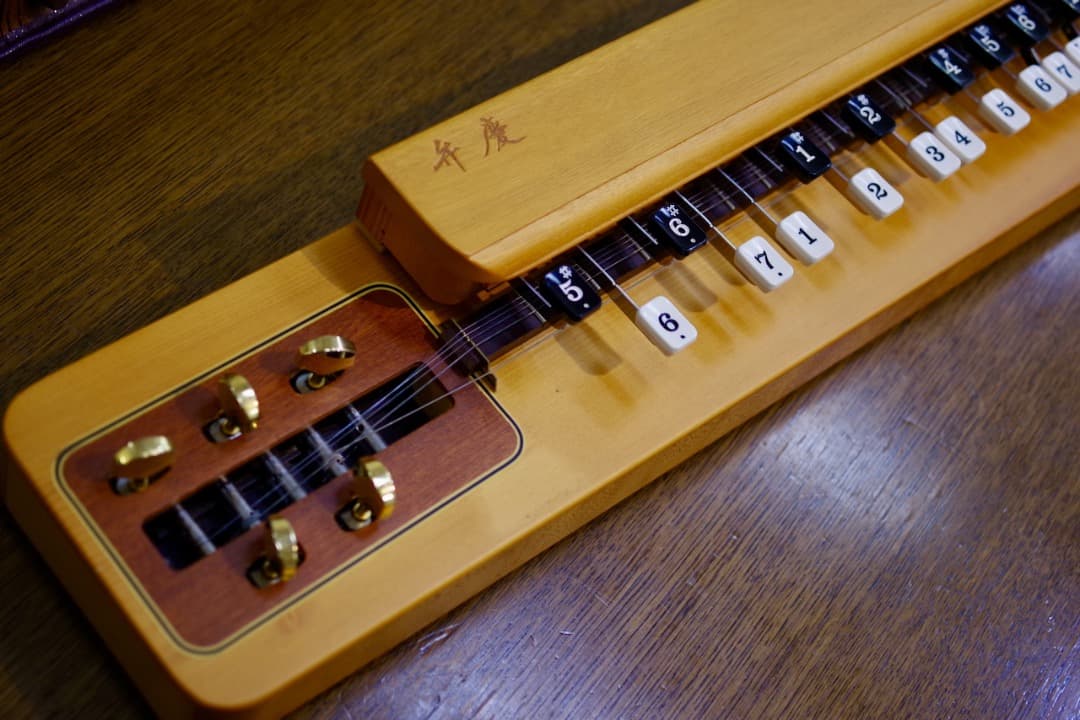 スズキ 高級電気大正琴「弁慶」（極上美品）