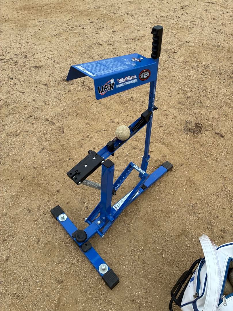 ルイスビルスラッガー　ピッチングマシン　ブルーフレーム Blue Flame