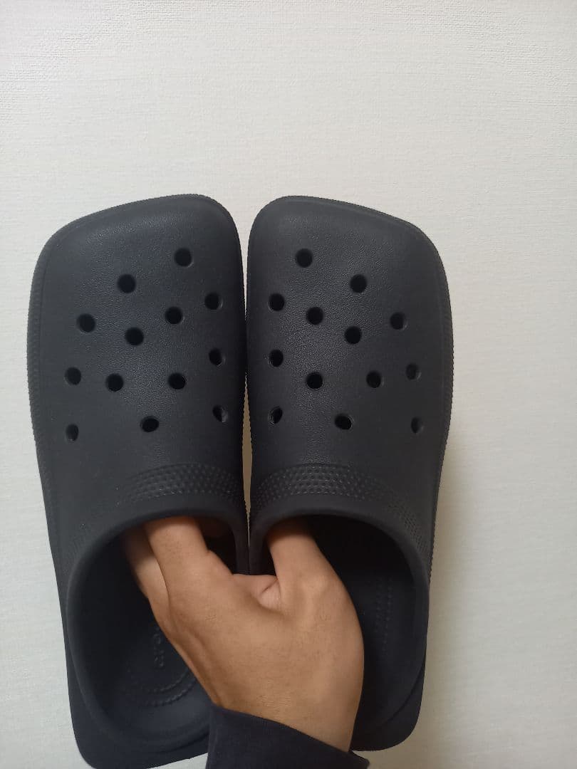 【着用数回】crocs atmos　ブラック　スクエアトゥ