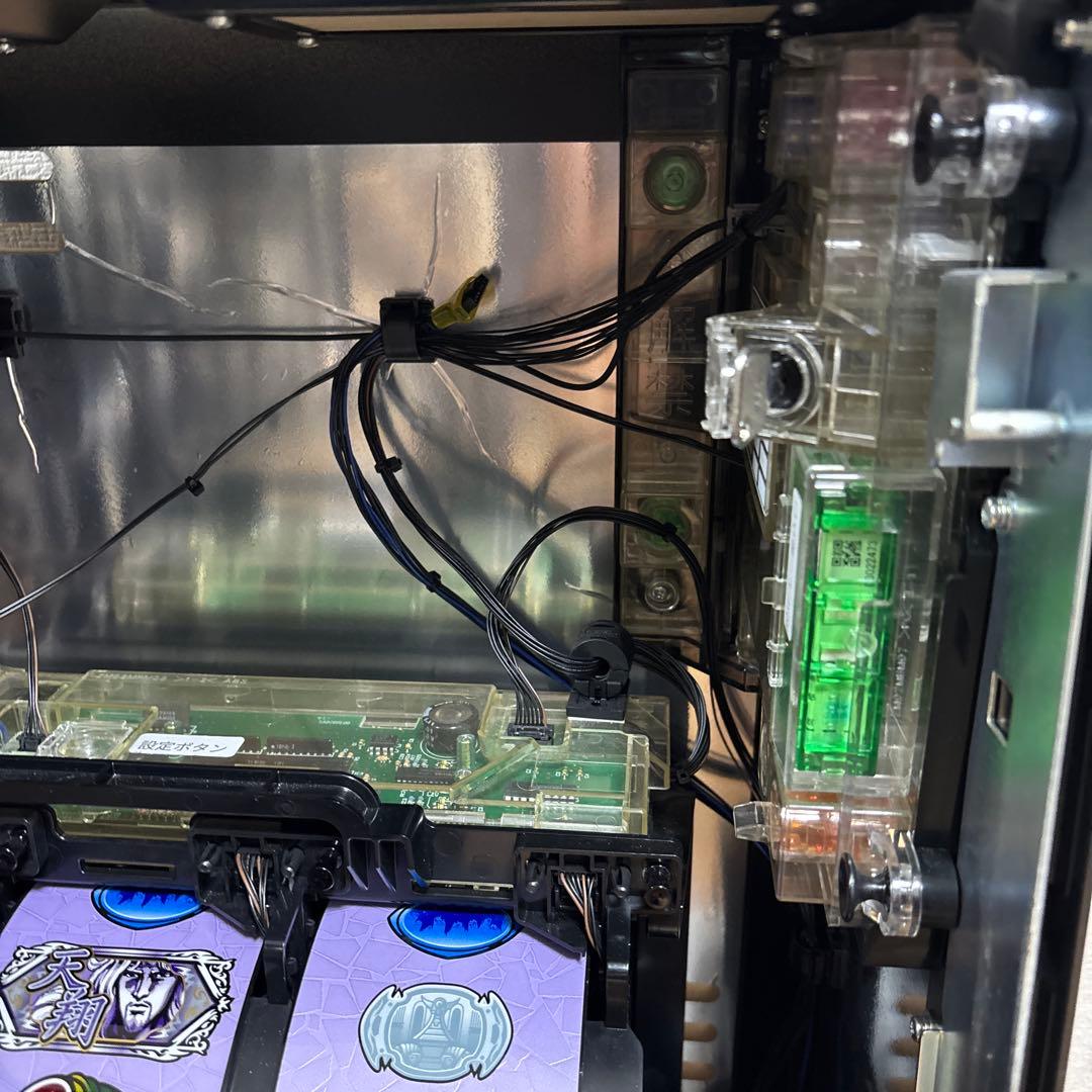 北斗の拳 パチスロ機 大型液晶