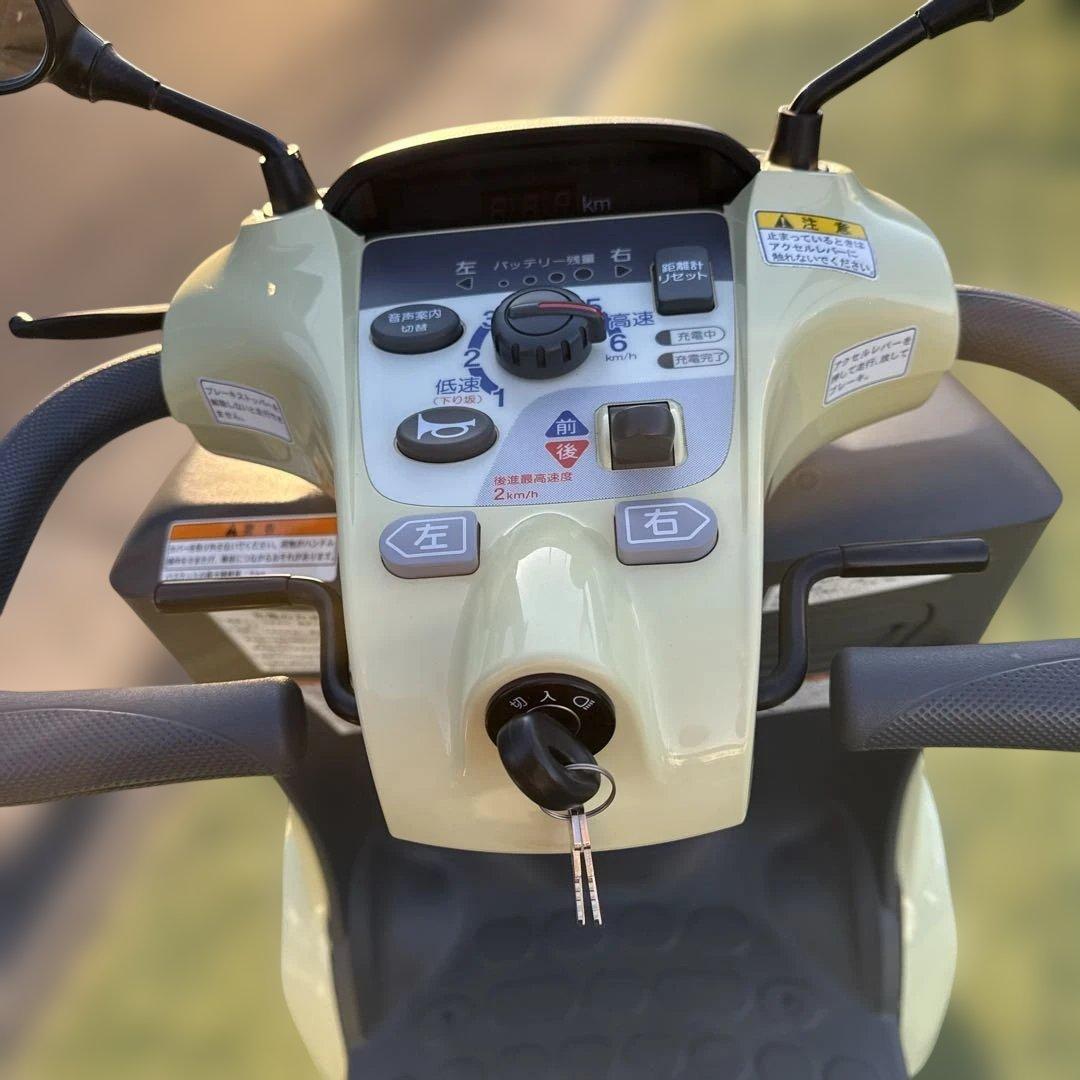 【美車】愛知県からキレイなセニアカー　電動カート　シルバーカー　管理20