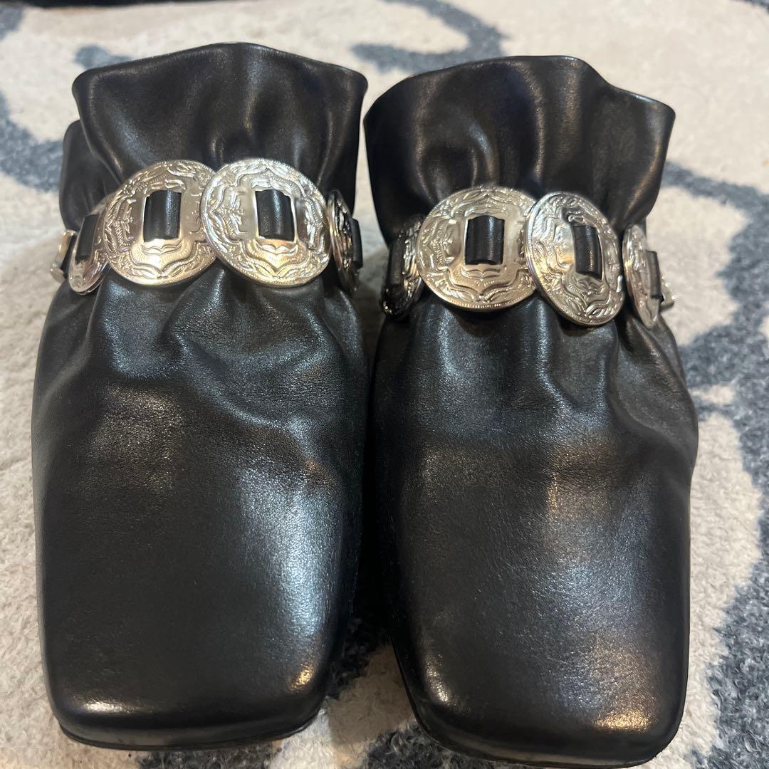 TOGA PULLA ブラックサンダル